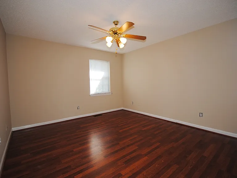 1323 Stratton Place Dr #B — Photo 10