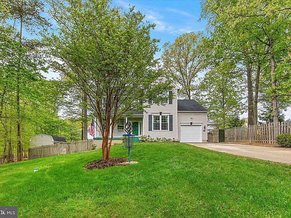 3rd image of 1805 Disney Estates Cir