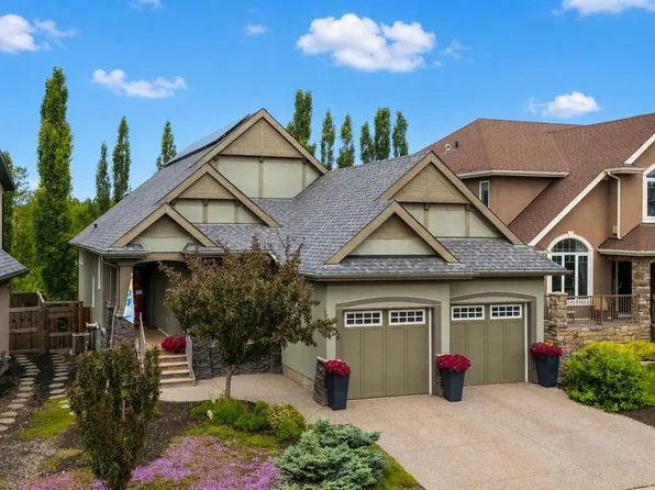 21 E Rockford Rd NW, Calgary, AB T3G 0C9