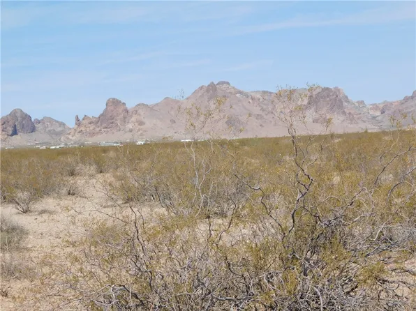 3353 S Garnet Rd, Golden Valley, AZ 86413