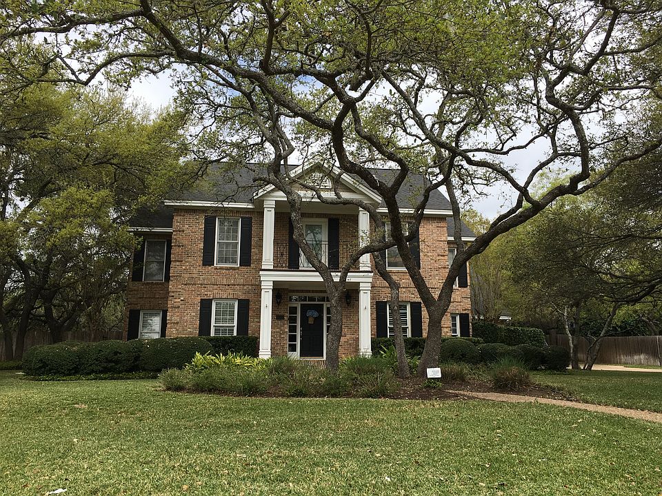 4104 Shadow Oak Lane