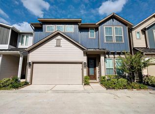 10408 Quiet Courtyard Rd, Houston, TX 77043