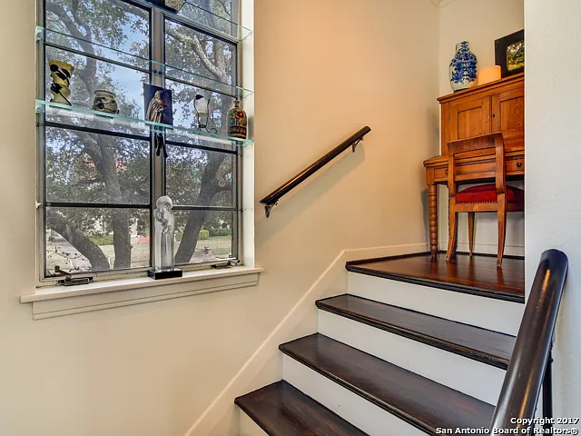 134 W Summit Ave — Photo 4