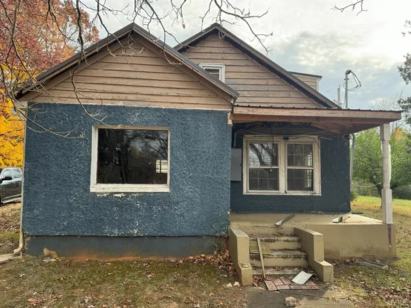 2867 Galts Mill Rd, Madison Heights, VA 24572