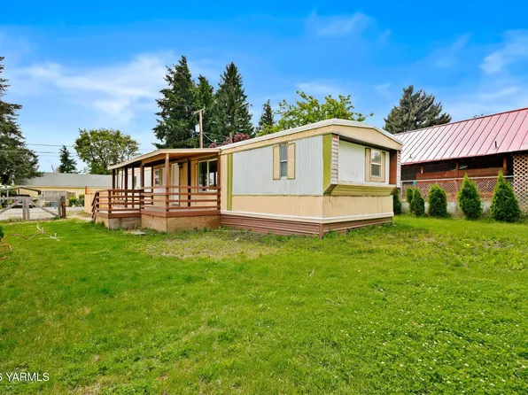 1106 Burns Ave, Tieton, WA 98947