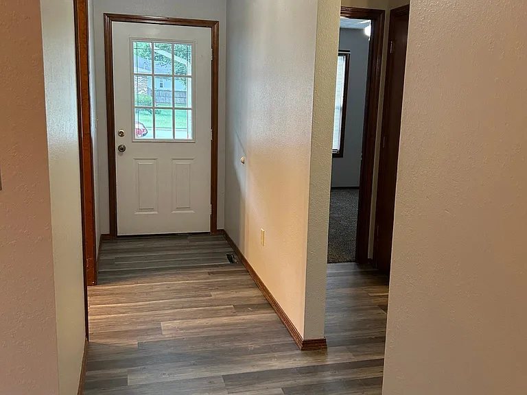 3414 W Riverside St — Photo 7
