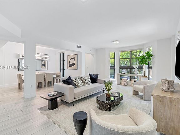 4th image of 1650 Galiano St #Townhouse 15