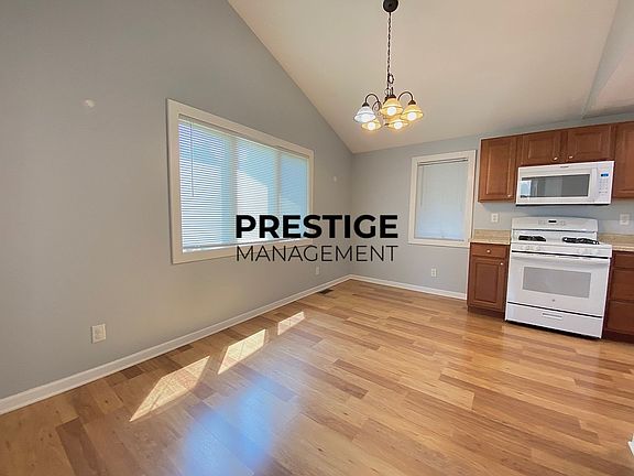 5th image of 15239 W 91st St