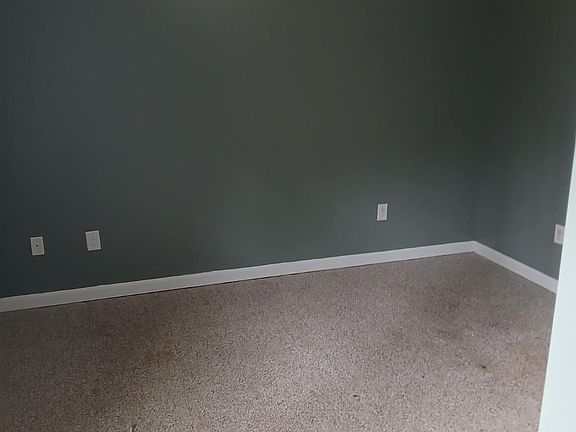 2nd image of 28420 Delaware Ave Unit 5