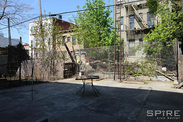 Rented by Spire Group | media 9