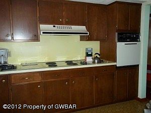 Eat -In Kitchen