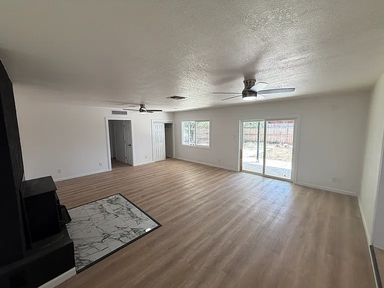 1717 S Washington Ave — Photo 4