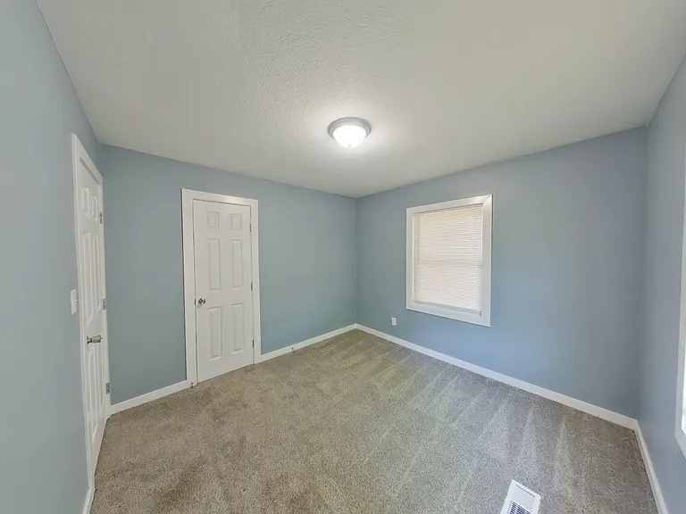 2027 N Spruce St — Photo 8
