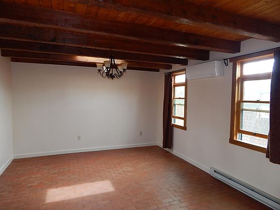 5th image of 729 W Manhattan Ave APT 3