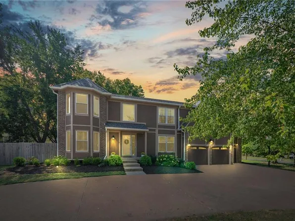 14515 S Shannan St, Olathe, KS 66062