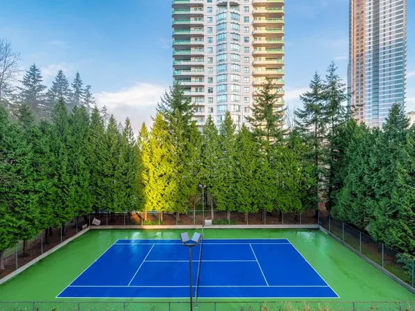 6188 Patterson Ave #505, Burnaby, BC V5H 2N1