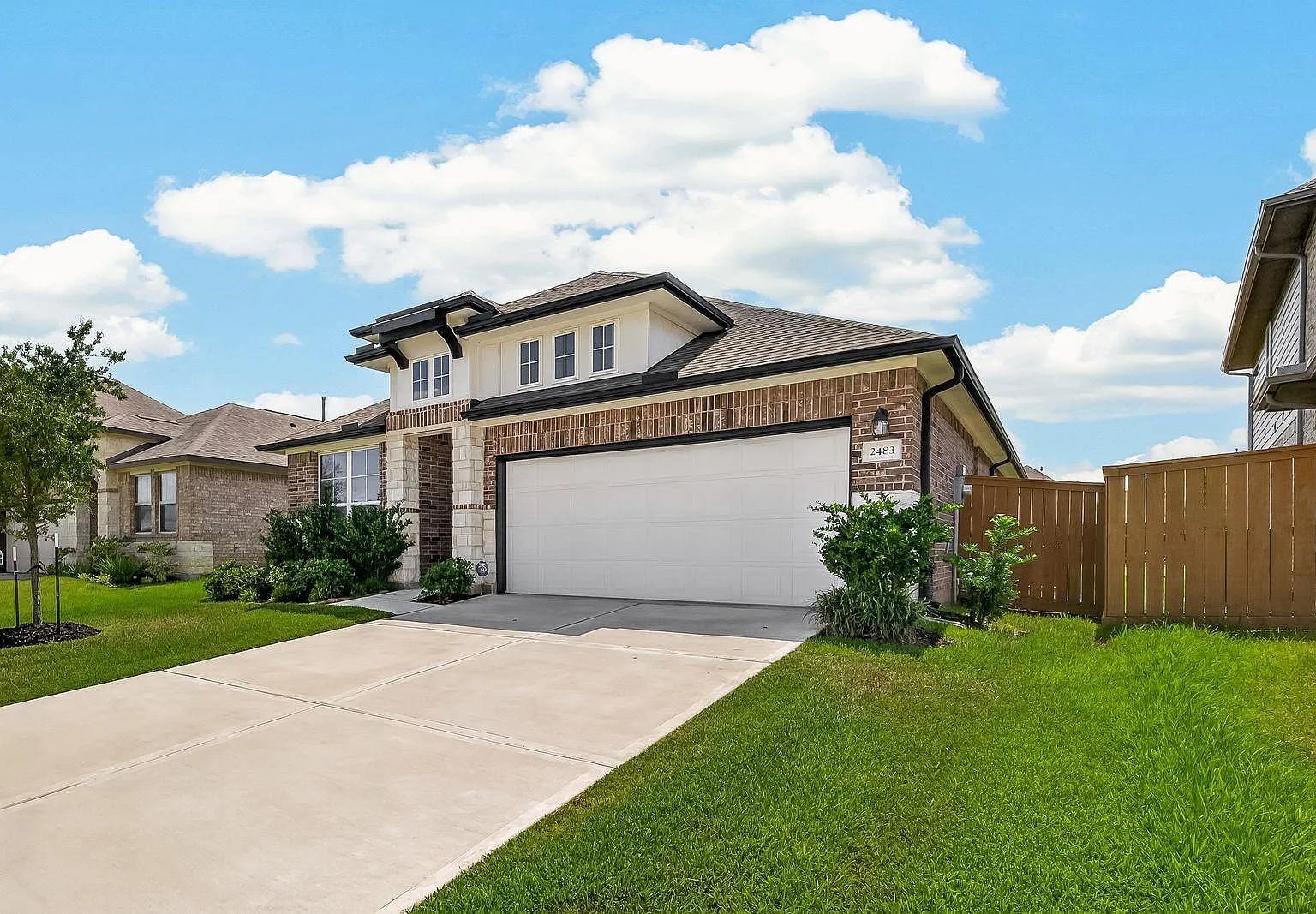 4 bed, 3.0 bath, 1886 sqft, $2,500 — Photo 3