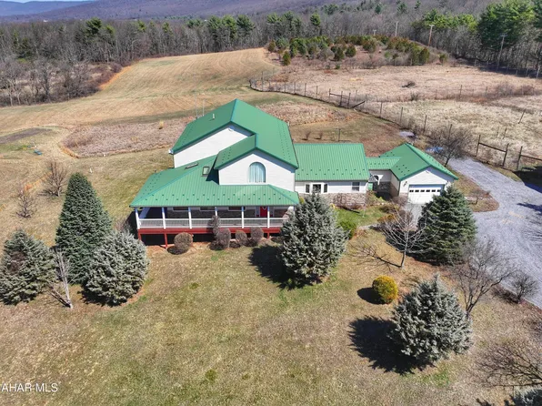 318 Tannery Rd, Breezewood, PA 15533