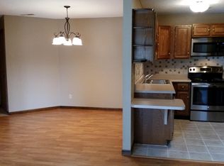 2527 Farragut Dr, Springfield, IL 62704