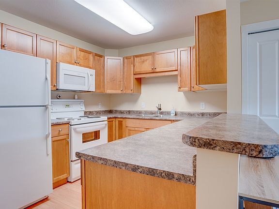 4th image of 4740 20th St Unit 99