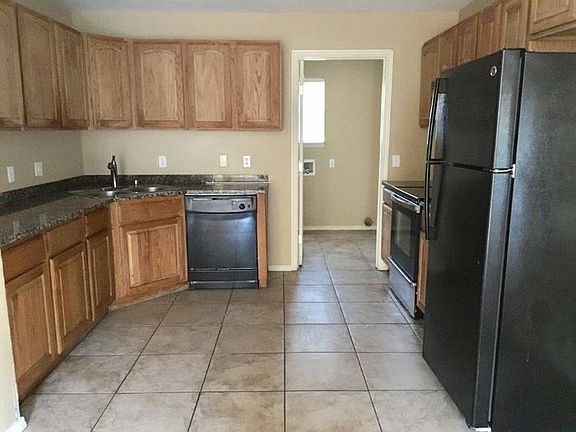 2nd image of 6917 N Kelley Ave