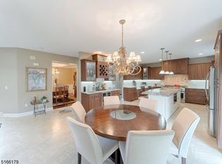 11 Hickory Dr, Montville, NJ 07045