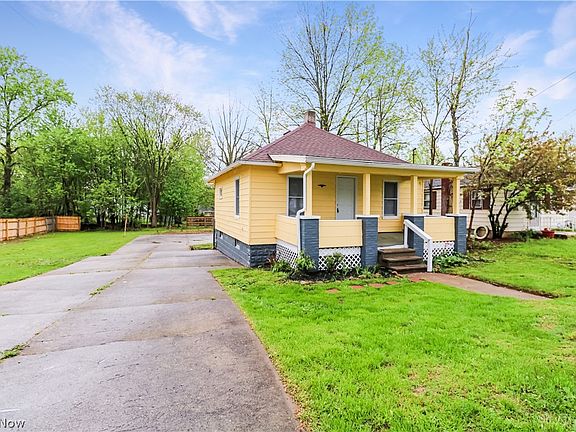 2nd image of 4039 Elyria Ave