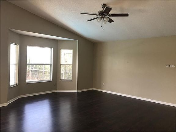 4th image of 166 Harwood Cir