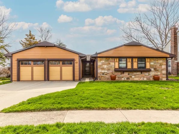 521 Castlewood Ln, Buffalo Grove, IL 60089