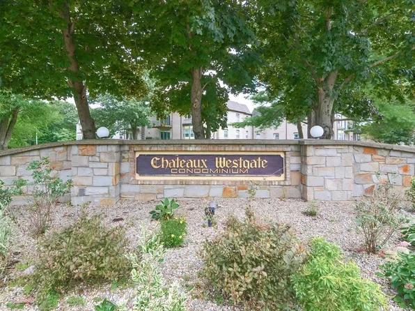 114 Oak Ln APT 6, Brockton, MA 02301