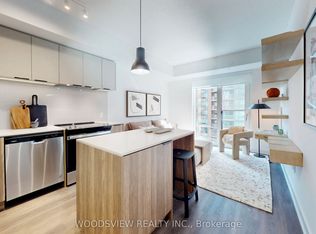 185 Enfield Pl #2005, Mississauga, ON L5B 0R3