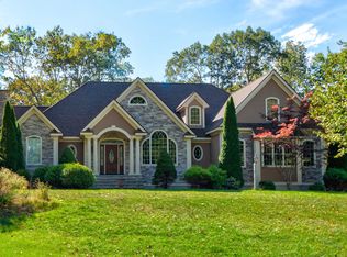 7 Buckhide Rd, Windham, NH 03087