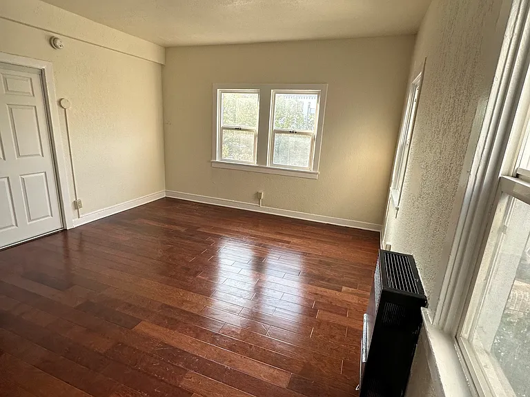504 S Rampart Blvd #20 — Photo 7