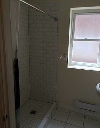 3rd image of 7450 N Greenview Ave APT 33