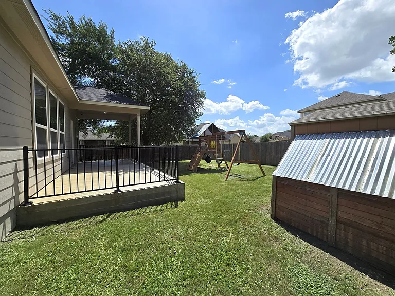 3614 Rusack Dr — Photo 49