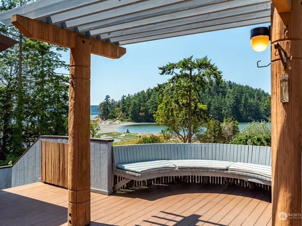 15372 Snee Oosh Road, La Conner, WA 98257