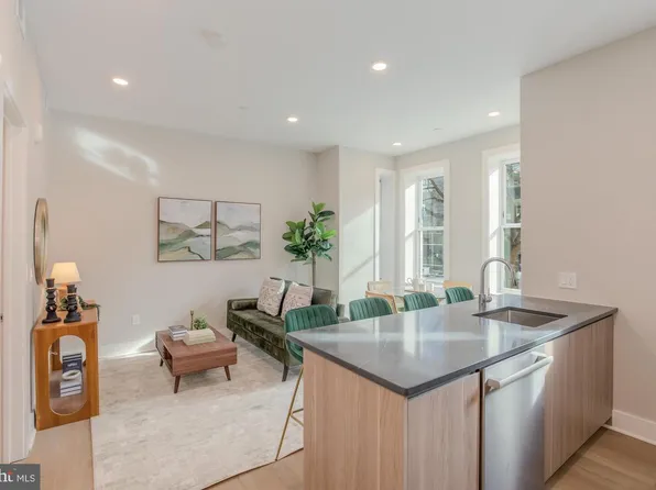 933 N St NW APT 202, Washington, DC 20001