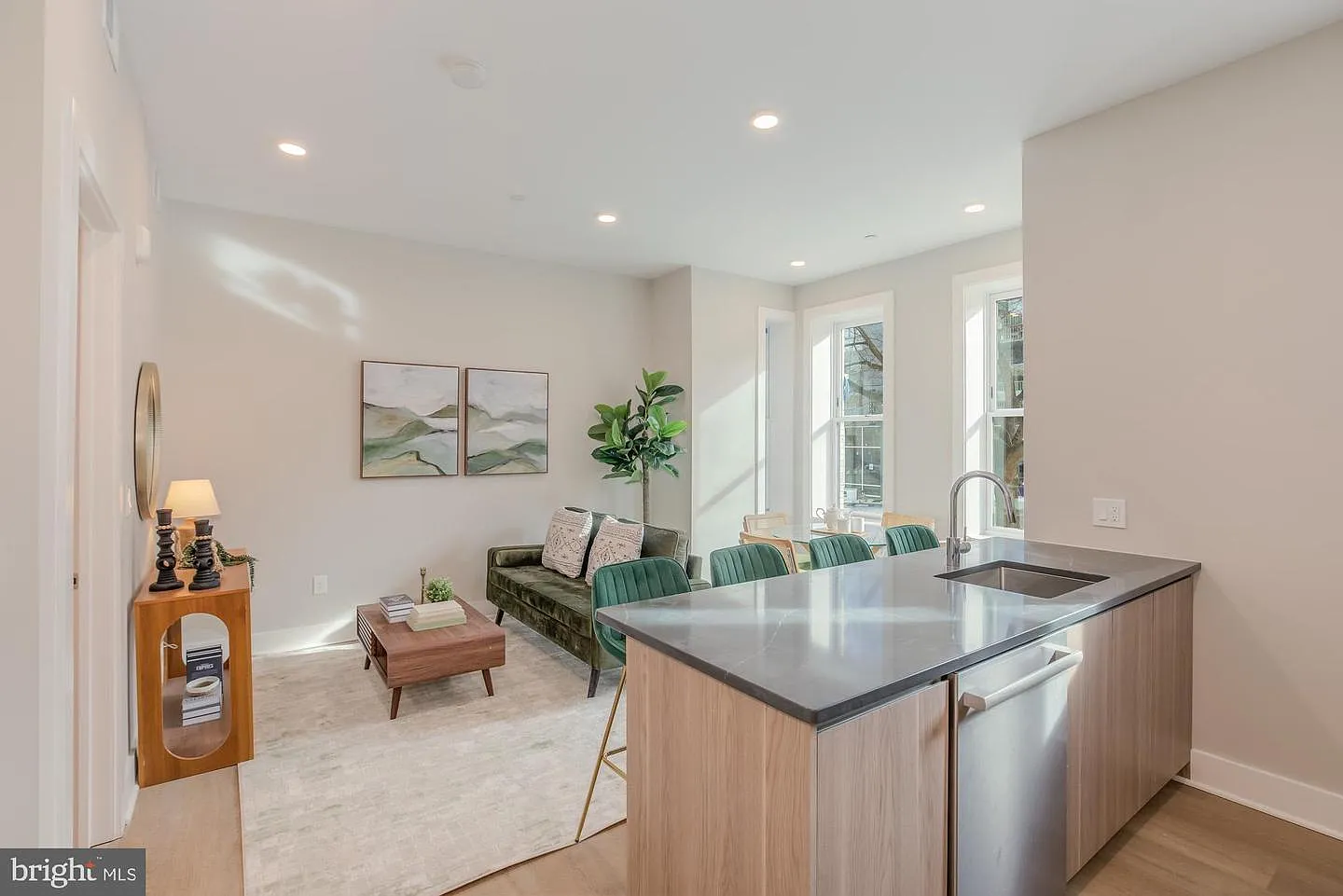 933 N St NW APT 202 photo 1