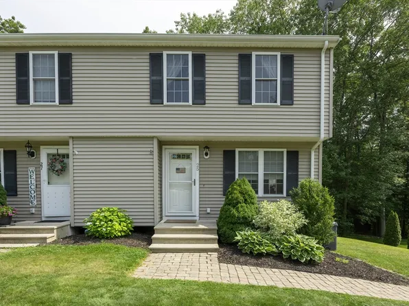 25 Sharlene Ln #25, Plainville, MA 02762