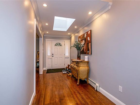 4th image of 114 Tara Dr