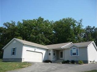 1911 Fox Chase, Youngstown, OH 44515