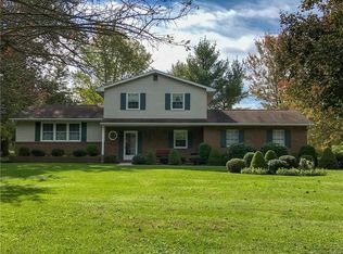 4742 Linda Ln, Emmaus, PA 18049