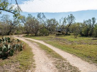 224 County Road 4581, Hondo, TX 78861