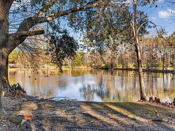 2nd image of 1063 Old Olive Branch Rd