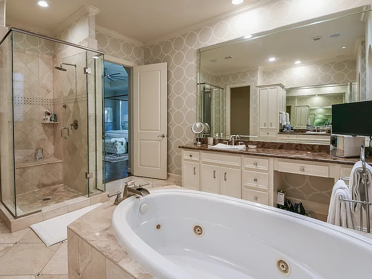 2808 Mid Ln — Photo 12