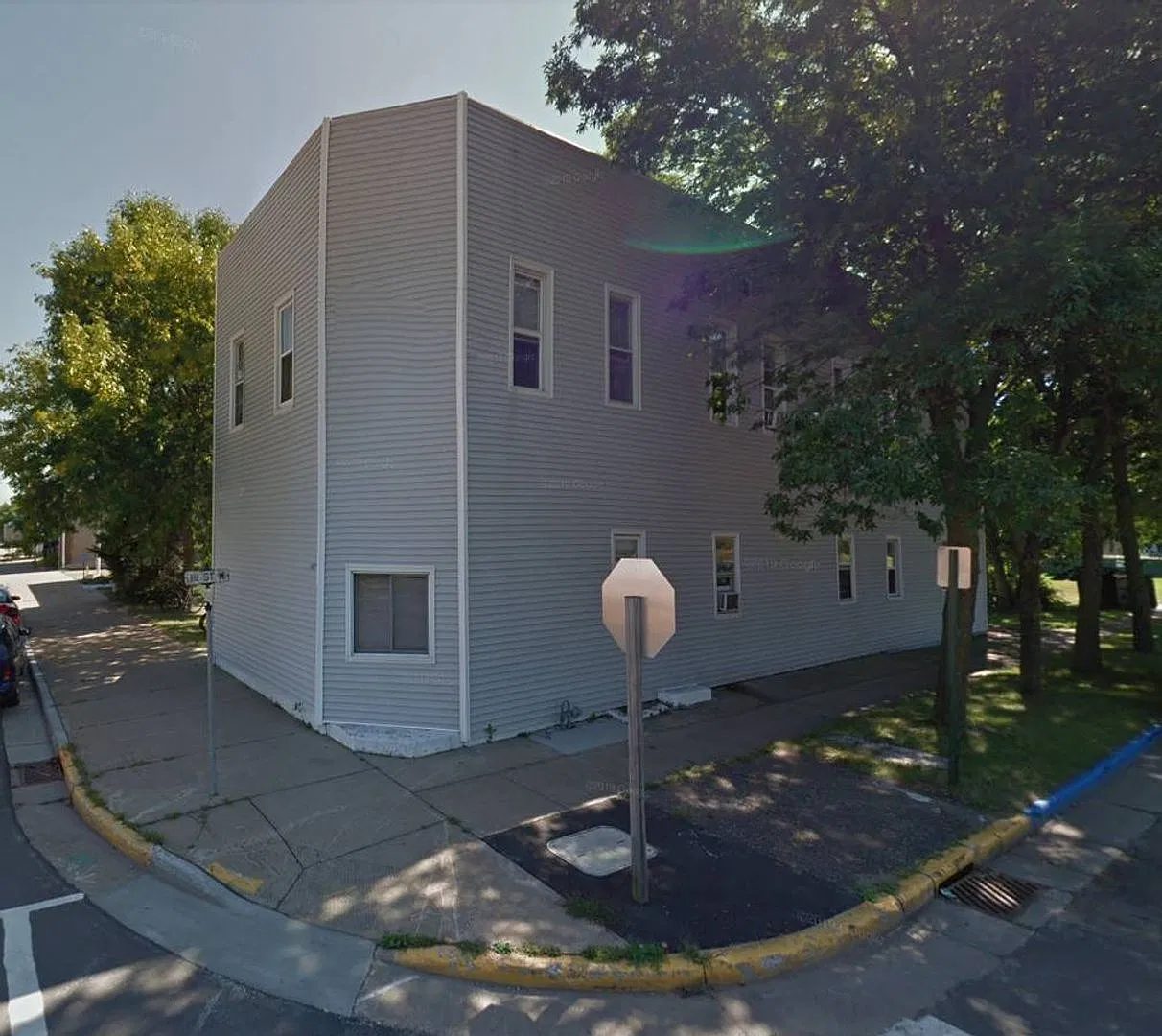 1427 Lynn — Photo 4