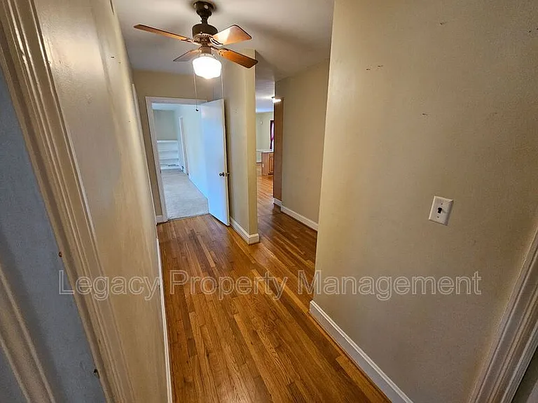 1425 Union Cross Rd — Photo 6
