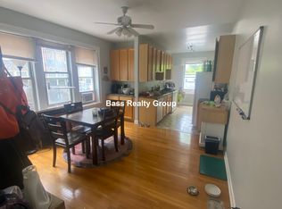 6964 N Greenview Ave APT 1, Chicago, IL 60626