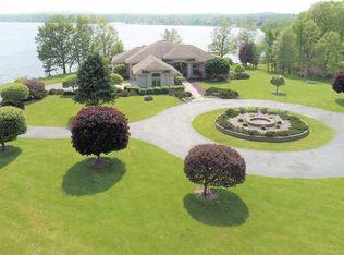 1112 El Camino Grande Dr, Lake Isabella, MI 48893