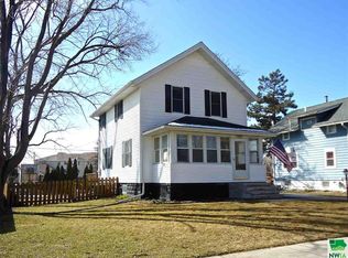 410 Terrence St, Storm Lake, IA 50588